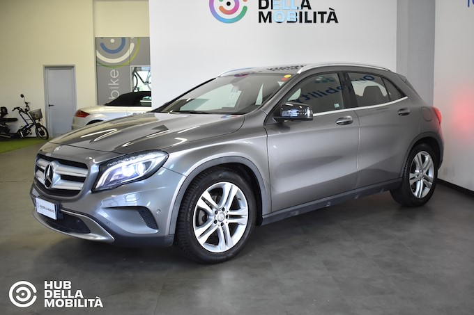 MERCEDES-BENZ GLA 200 CDI Automatic Sport